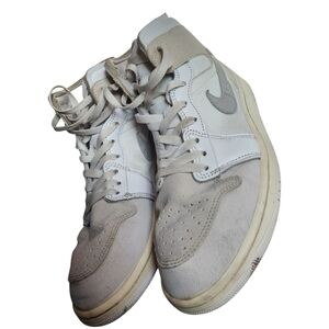 Nike Men's White and Gray Sneakers